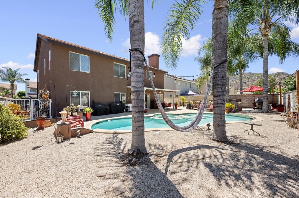 32853 Starlight St, Wildomar CA 92595-8082 exterior