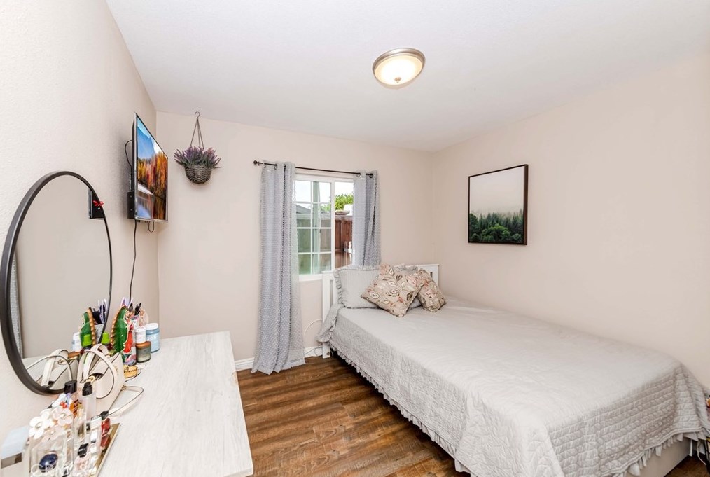 2020 Sultana Ave, Ontario CA  91761-5329 exterior