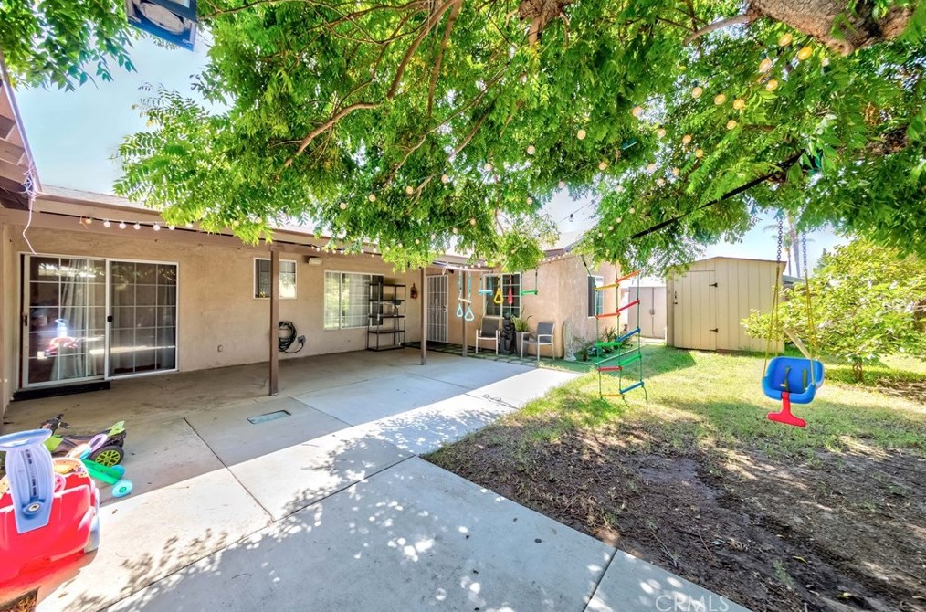 2020 Sultana Ave, Ontario CA  91761-5329 exterior