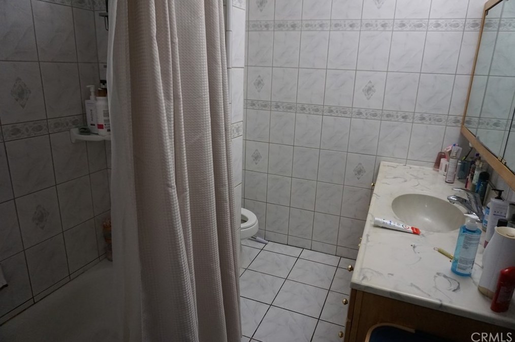 1422 Broadway, Anaheim CA  92802-1354 exterior