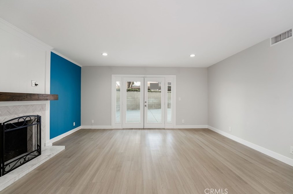 1425 Avalon Ave, Santa Ana CA 92705-7902 exterior