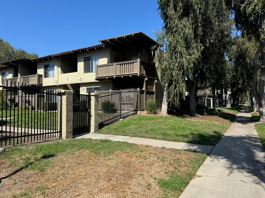 1345 Cabrillo Park Dr, Santa Ana CA  92701-3107 exterior