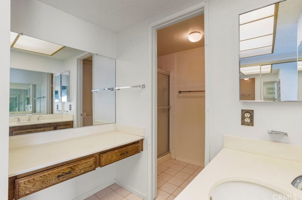 7408 Calle Durango, Anaheim CA  92808-1025 exterior