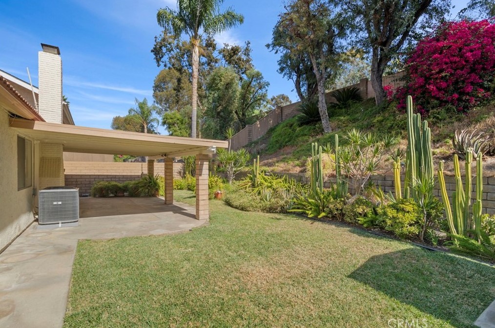 7408 Calle Durango, Anaheim CA  92808-1025 exterior