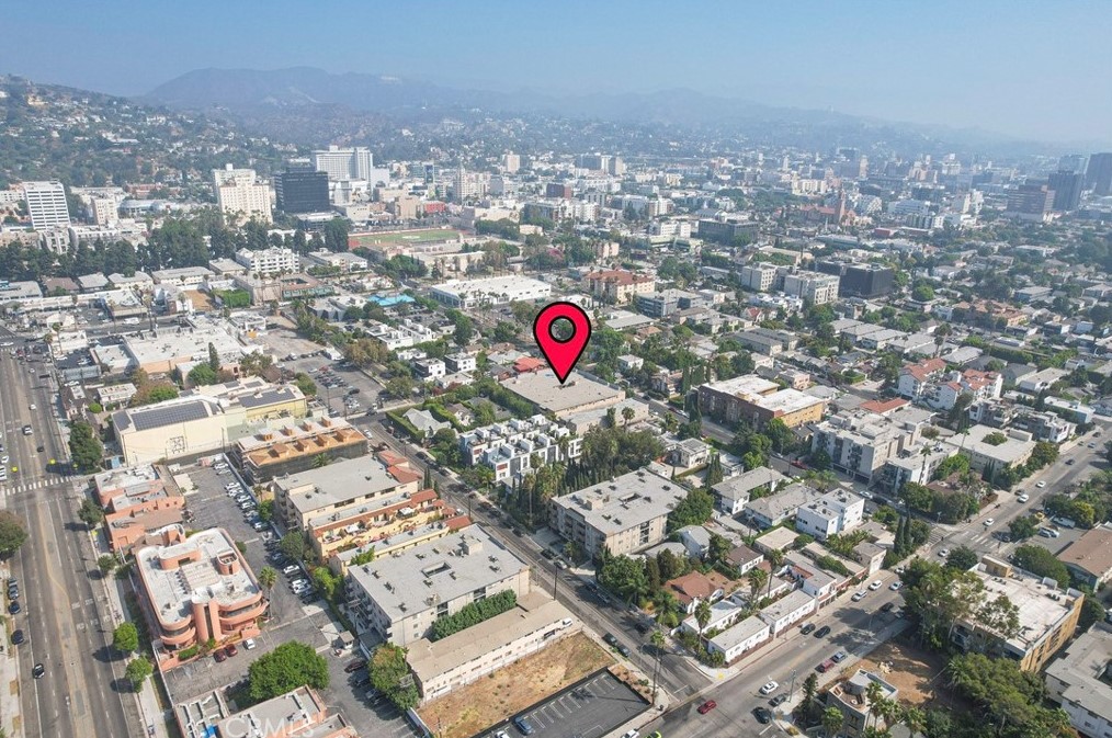 1351 Orange Dr, Los Angeles CA  90019-2903 exterior