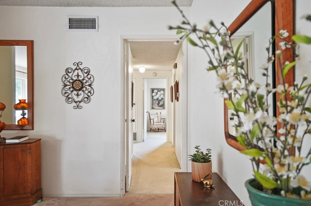 2218 Wright St, Santa Ana CA 92701-3240 exterior