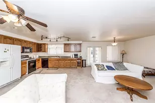 623 Mesquite Rd, Pinon Hills, CA 92372 - Photo 9