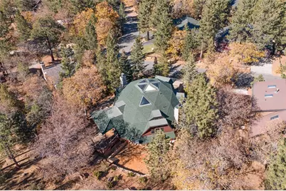 160 Yosemite Drive, Big Bear City, CA 92314 - Photo 37