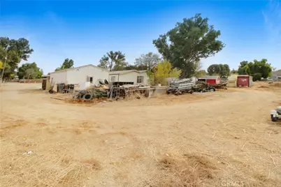 30581 Old Windmill Road, Menifee, CA 92584 - Photo 9