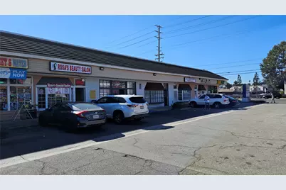 2407 N Tustin Avenue, Santa Ana, CA 92705 - Photo 11