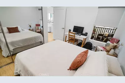 237 W 6th Street, Long Beach, CA 90802 - Photo 29