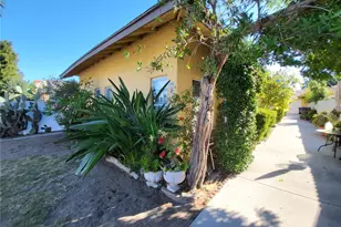 1240 S Muirfield Rd, Los Angeles, CA 90019 - Photo 9