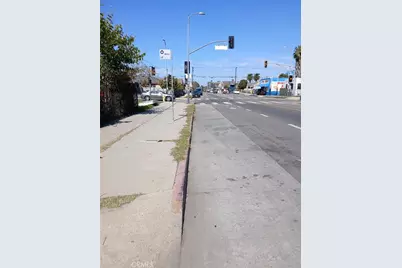 10811 S San Pedro Street, Los Angeles, CA 90061 - Photo 7