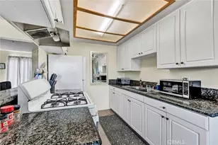 1015 N Parton St, Santa Ana, CA 92701 - Photo 17