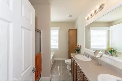 15 Pine Via, Anaheim, CA 92801 - Photo 17