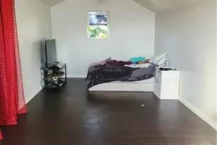 1210 E 42nd Pl., Los Angeles, CA 90011 - Photo 3