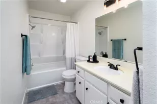 15000 Downey Ave, Paramount, CA 90723 - Photo 11