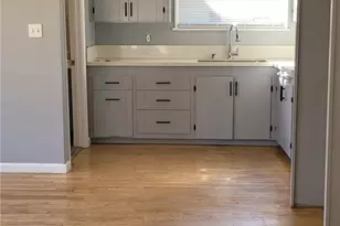 8503 Newcastle Ave, Northridge, CA 91325 - Photo 3