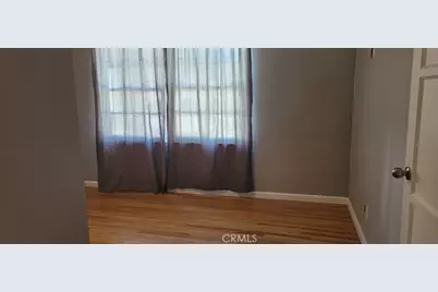 8503 Newcastle Avenue, Northridge, CA 91325 - Photo 5