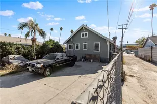 947 81, Los Angeles, CA 90044 - Photo 7