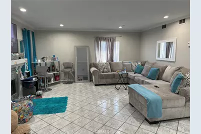 7515 S Vermont Avenue, Los Angeles, CA 90044 - Photo 5