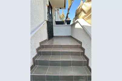 7515 S Vermont Avenue, Los Angeles, CA 90044 - Photo 17