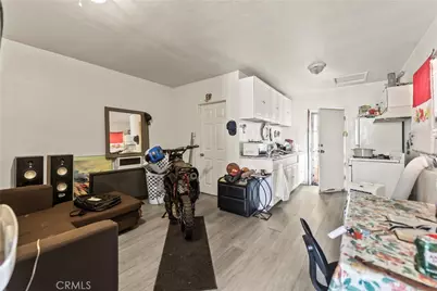 7705 S Vermont Avenue, Los Angeles, CA 90044 - Photo 25