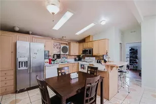 250 N Linden Ave, Rialto, CA 92376 - Photo 7
