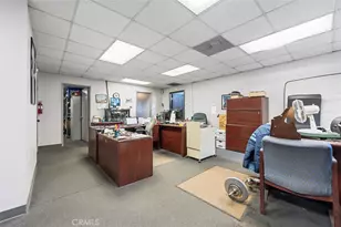 1501 W Broadway, Anaheim, CA 92802 - Photo 5