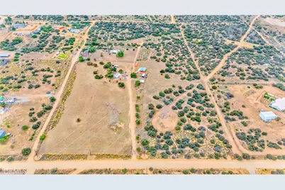 8288 White Road, Phelan, CA 92371 - Photo 3