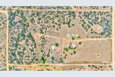 8288 White Road, Phelan, CA 92371 - Photo 23