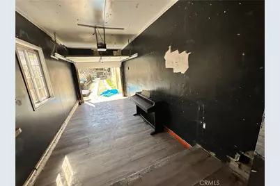 974 W 5th Street, San Pedro, CA 90731 - Photo 13