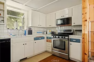 31771 Panorama Dr, Running Springs, CA 92382 - Photo 17