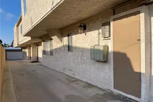 2021 Curtis Ave, Redondo Beach, CA 90278 - Photo 3