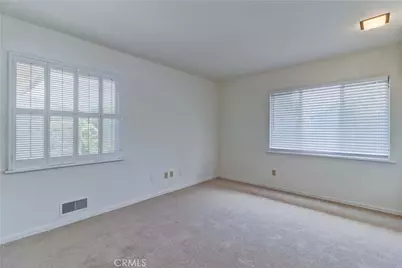 2175 Queensberry Road, Pasadena, CA 91104 - Photo 15