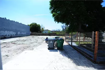 4518 W 1st Street, Santa Ana, CA 92703 - Photo 5