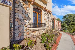 2240 Foothill Blvd, Santa Ana, CA 92705 - Photo 9