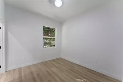 752 E 17th Street, Los Angeles, CA 90021 - Photo 11