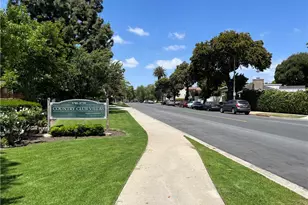 3719 Country Club Dr, Long Beach, CA 90807 - Photo 27