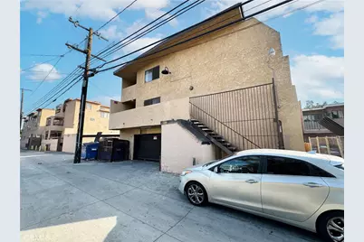709 E Chestnut Avenue, Santa Ana, CA 92701 - Photo 5