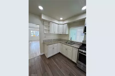 2033 W Burnett Street, Long Beach, CA 90810 - Photo 3