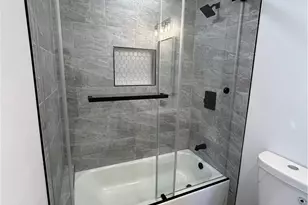 2033 W Burnett St, Long Beach, CA 90810 - Photo 25