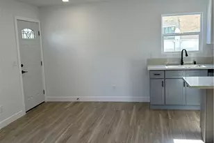 2033 W Burnett St, Long Beach, CA 90810 - Photo 19