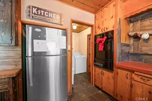 39989 Hillcrest Dr, Big Bear Lake, CA 92315 - Photo 9
