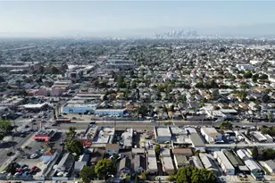 124 E 74th St, Los Angeles, CA 90003 - Photo 3