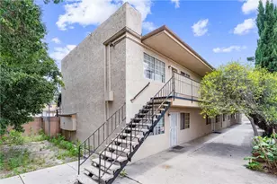 935 W Bishop St, Santa Ana, CA 92703 - Photo 9