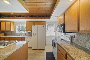 40258 Narrow Ln, Big Bear Lake, CA 92315 - Photo 19