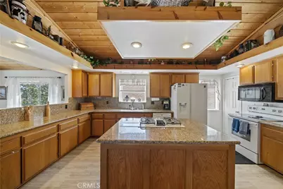 40258 Narrow Lane, Big Bear Lake, CA 92315 - Photo 15
