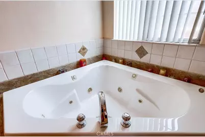 720 W 108th Street, Los Angeles, CA 90044 - Photo 43