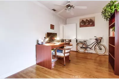 720 W 108th Street, Los Angeles, CA 90044 - Photo 27